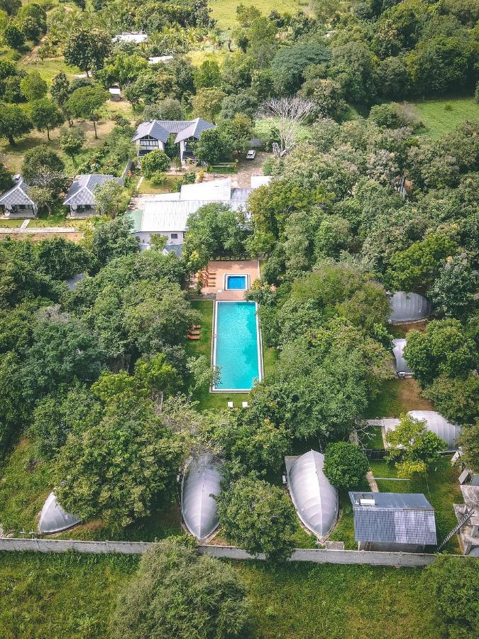 Nivadoo Resort Sigiriya Eksteriør bilde Aerial view of the house